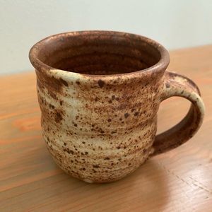 Pottery mug